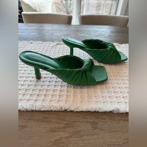 Lola Cruz Green leather Mules